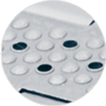 Perforée et martelée