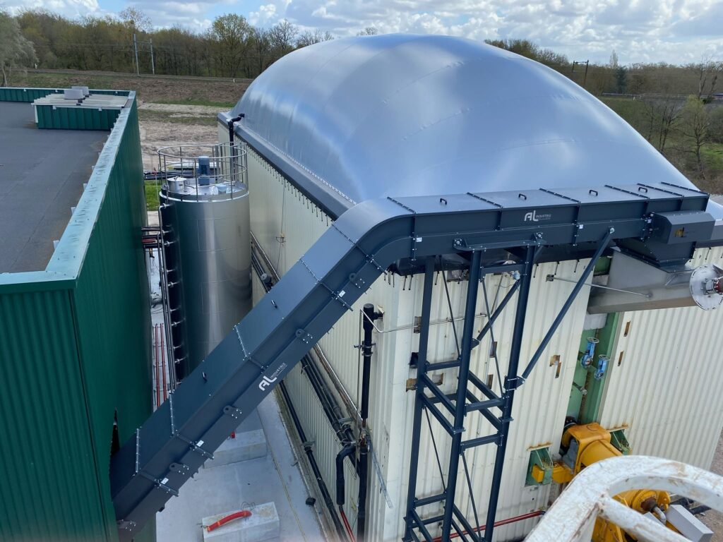 Convoyeur de déchets verts